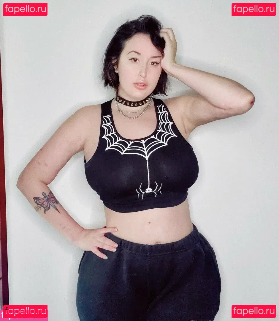 yureta2 Onlyfans Photo Gallery 