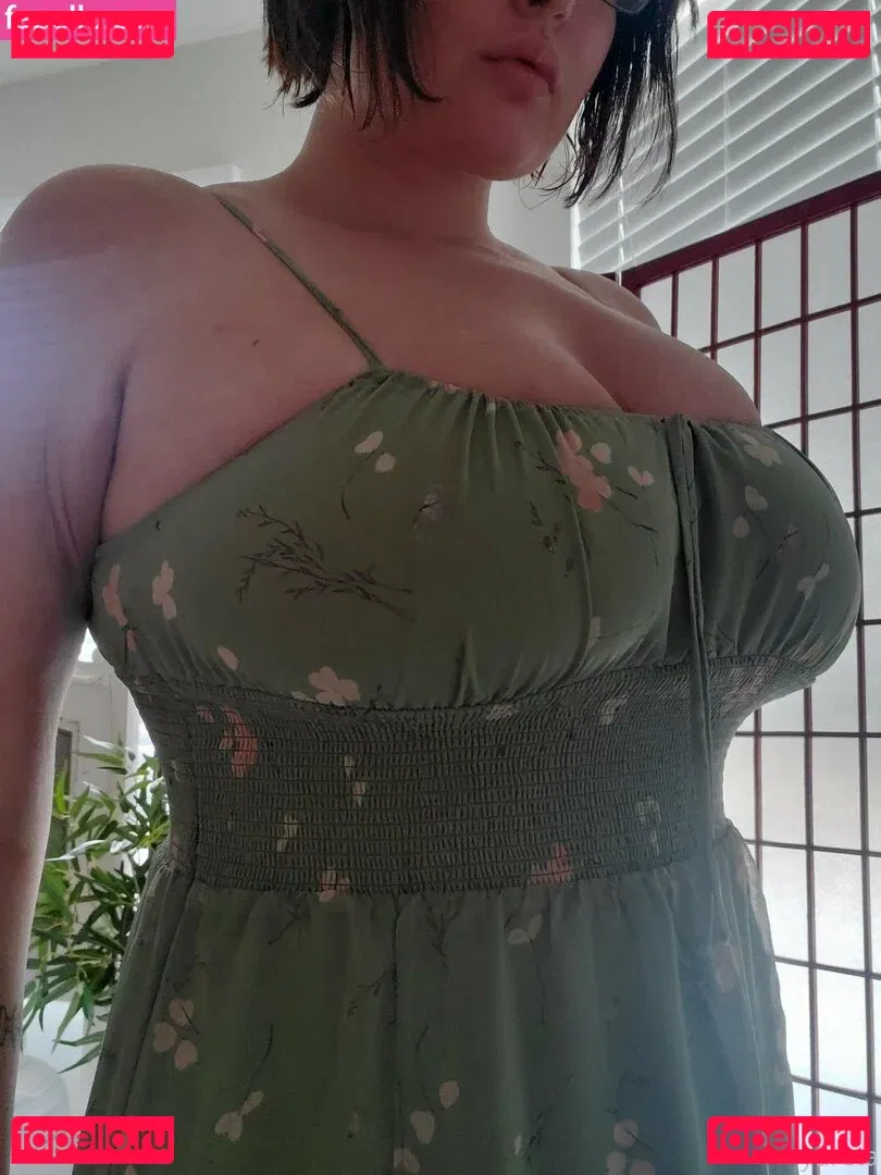 yureta2 Onlyfans Photo Gallery 