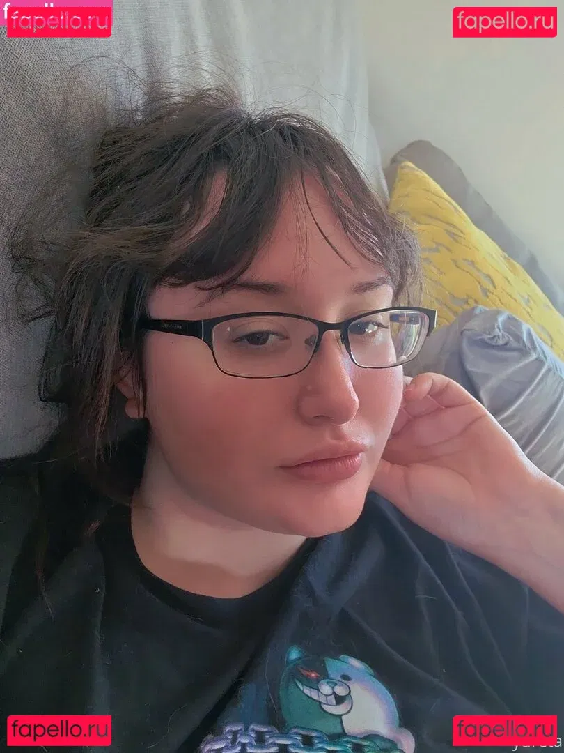 yureta2 Onlyfans Photo Gallery 