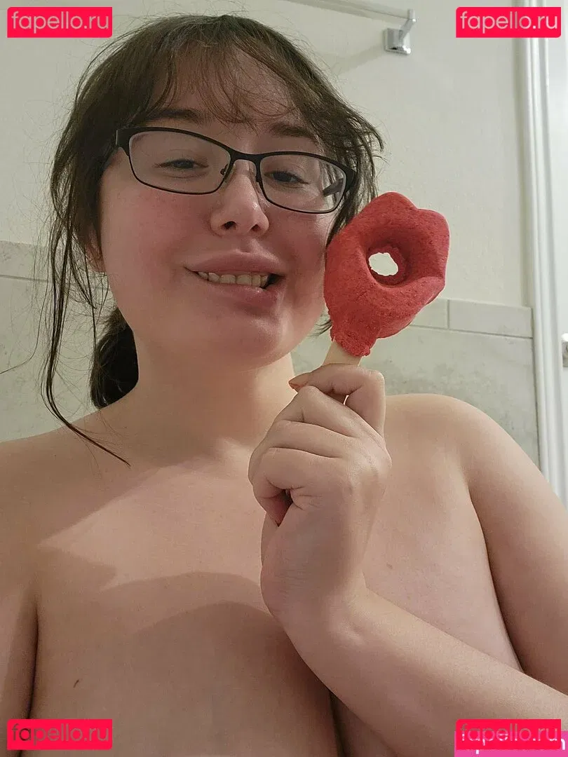 yureta2 Onlyfans Photo Gallery 