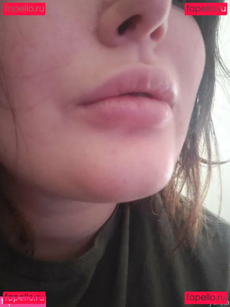 yureta2 Onlyfans Photo Gallery 