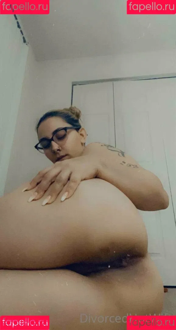 SexyMommy Onlyfans Photo Gallery 