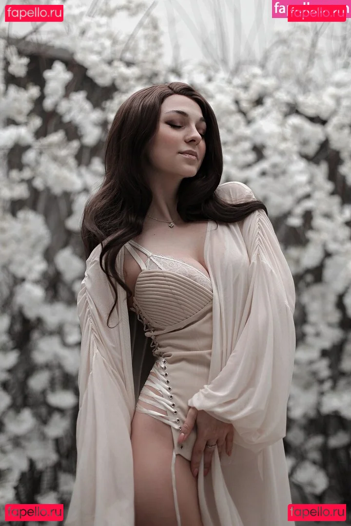 Dear Iris Onlyfans Photo Gallery 