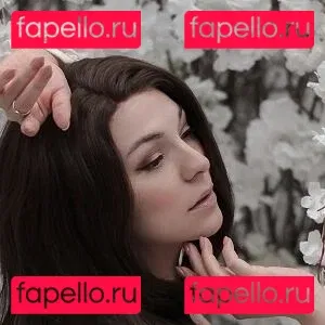 Dear Iris Onlyfans Photo Gallery 