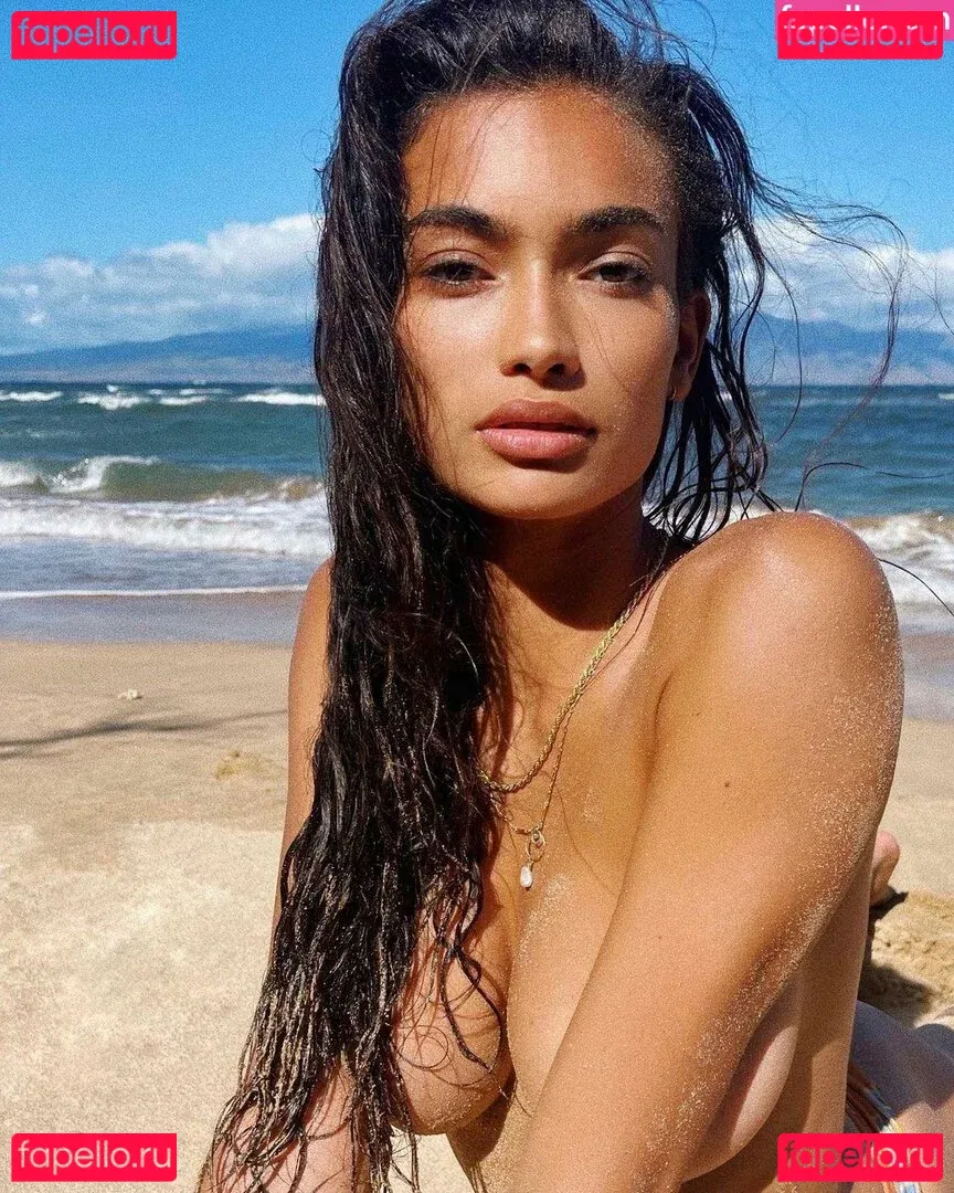 Kelly Gale Onlyfans Photo Gallery 