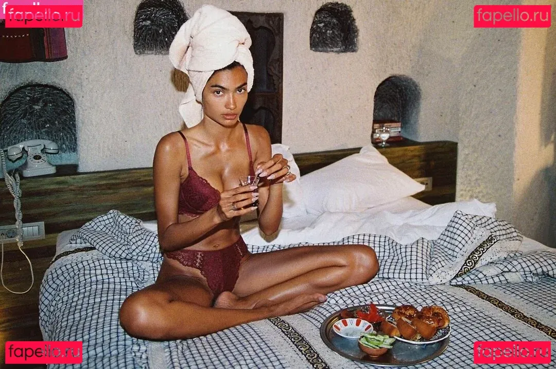 Kelly Gale Onlyfans Photo Gallery 