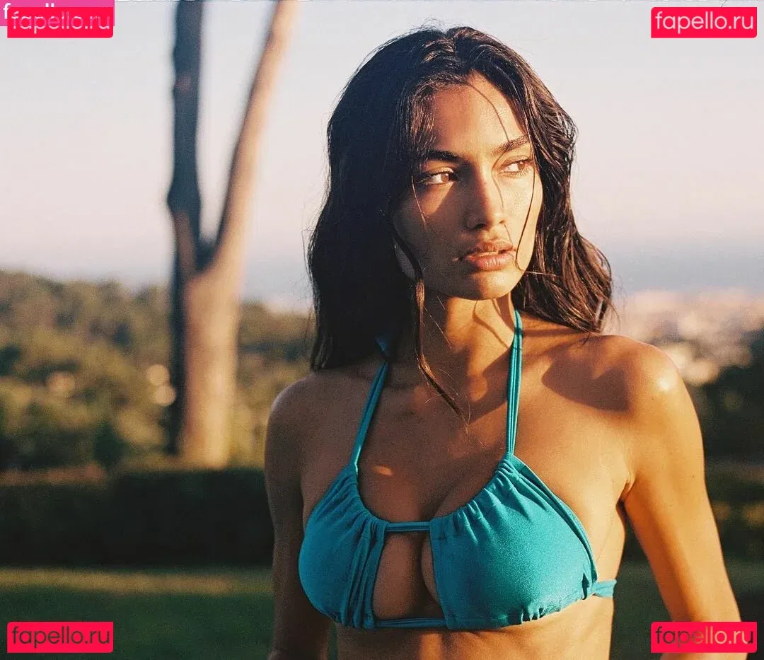 Kelly Gale Onlyfans Photo Gallery 