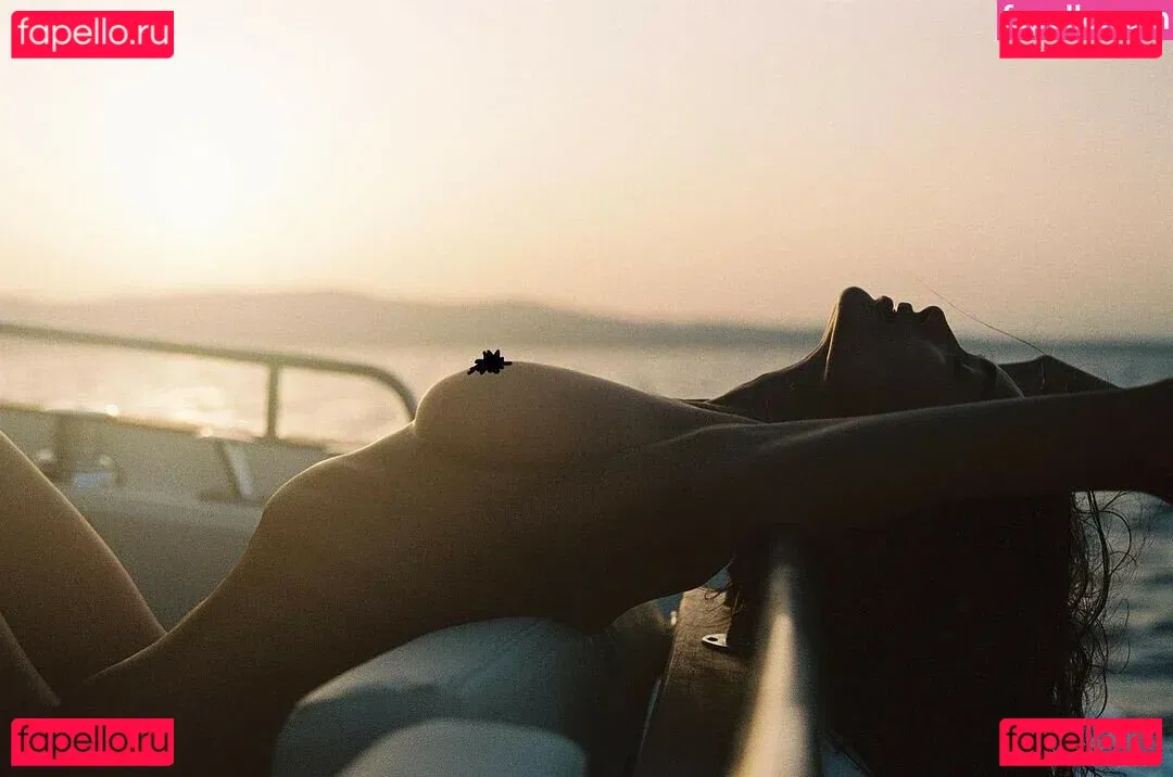 Kelly Gale Onlyfans Photo Gallery 