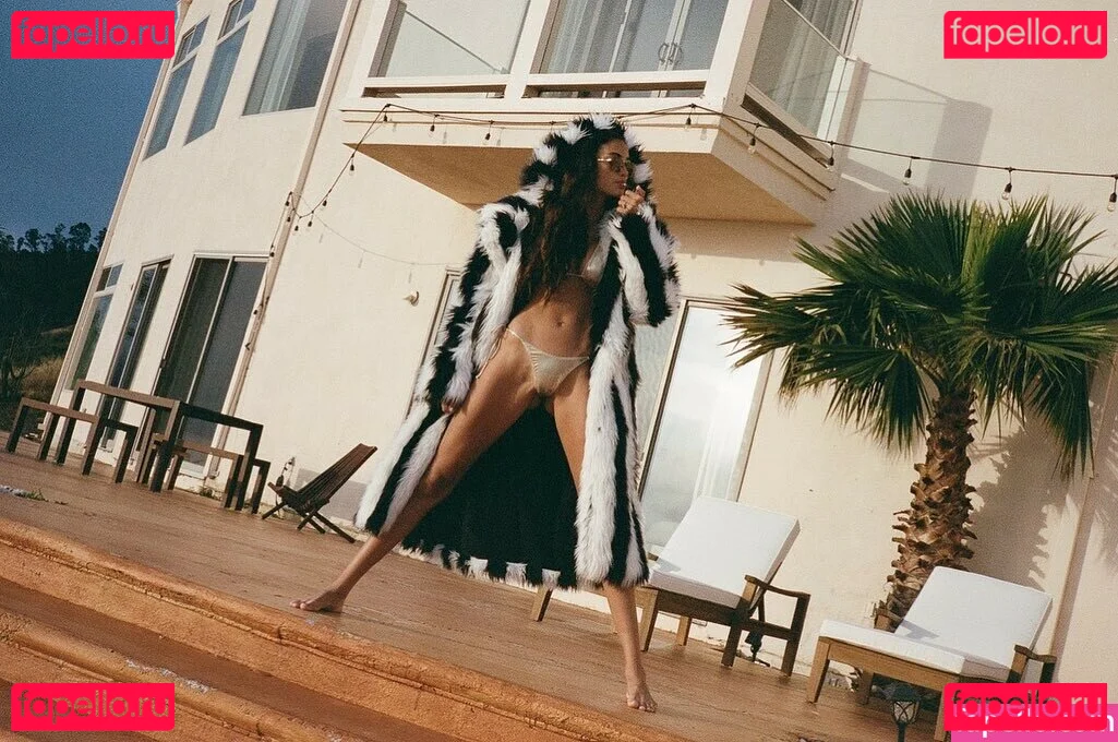 Kelly Gale Onlyfans Photo Gallery 