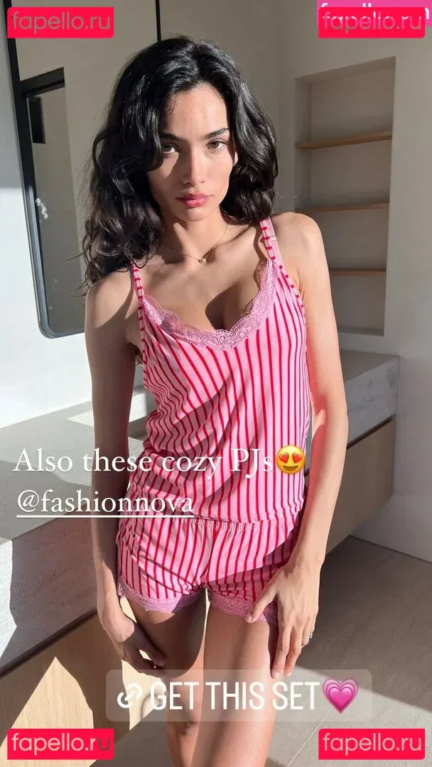 Kelly Gale Onlyfans Photo Gallery 