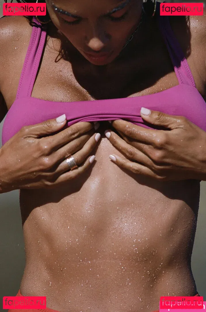 Kelly Gale Onlyfans Photo Gallery 