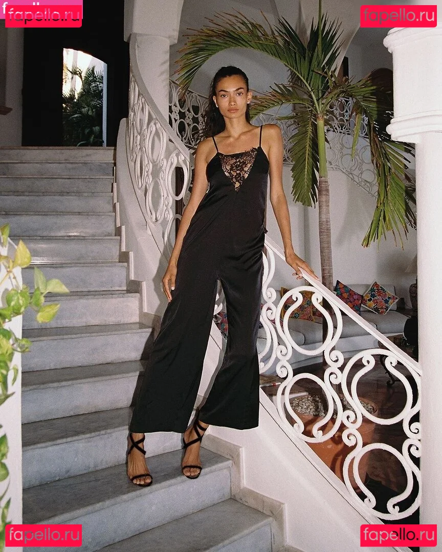 Kelly Gale Onlyfans Photo Gallery 