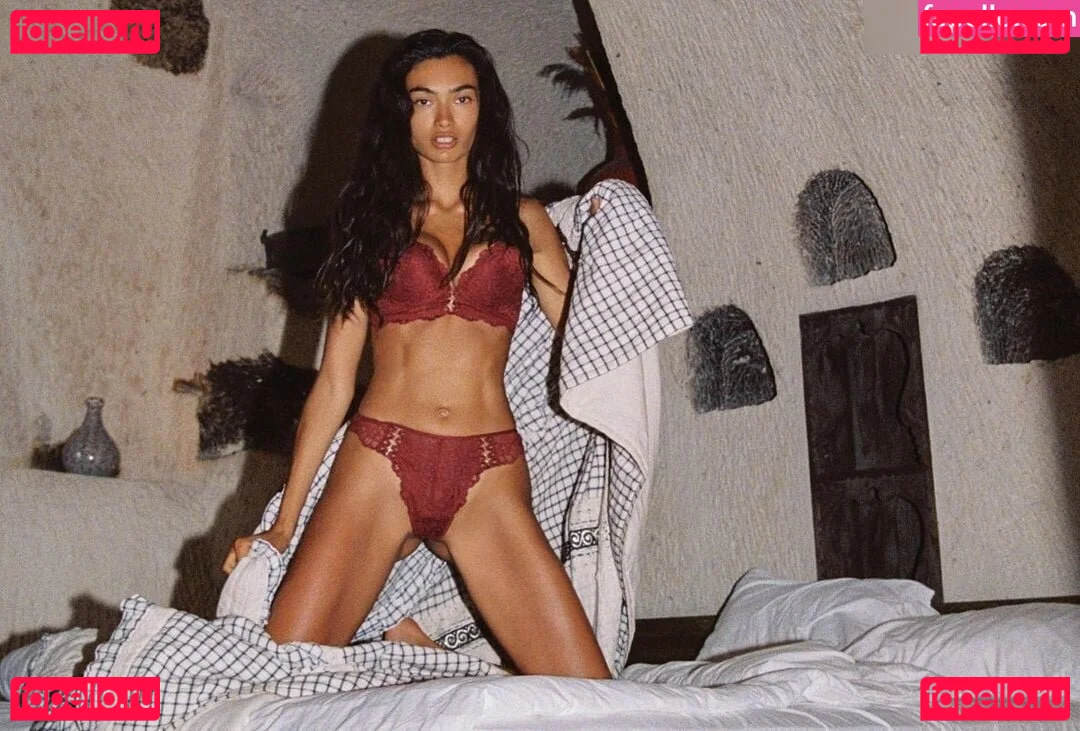 Kelly Gale Onlyfans Photo Gallery 