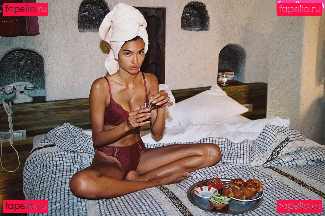 Kelly Gale Onlyfans Photo Gallery 