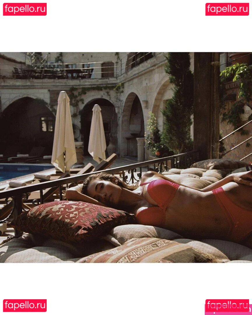 Kelly Gale Onlyfans Photo Gallery 