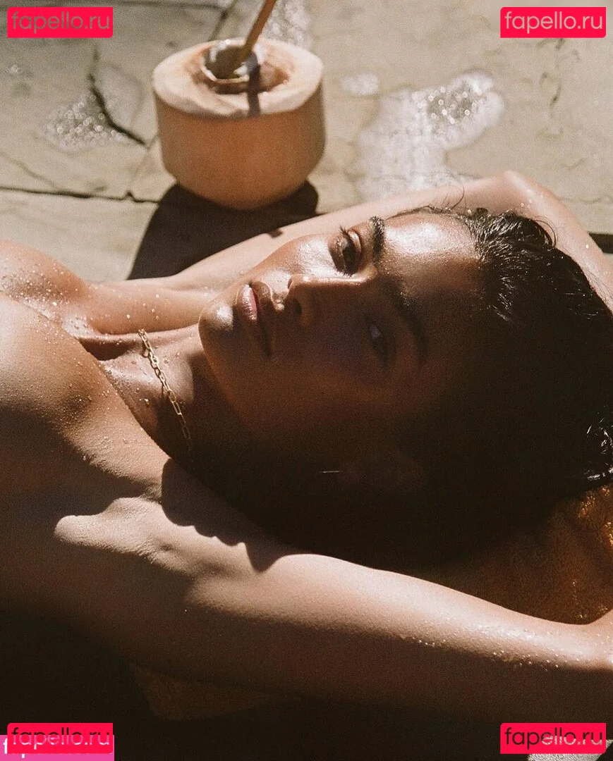 Kelly Gale Onlyfans Photo Gallery 