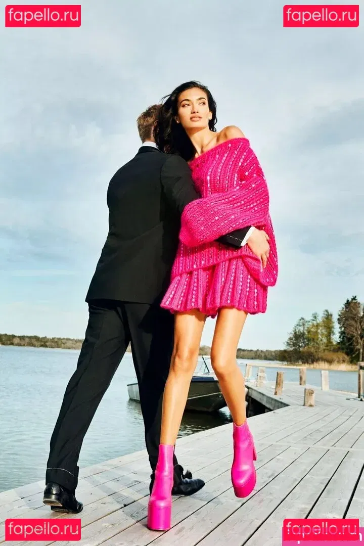 Kelly Gale Onlyfans Photo Gallery 