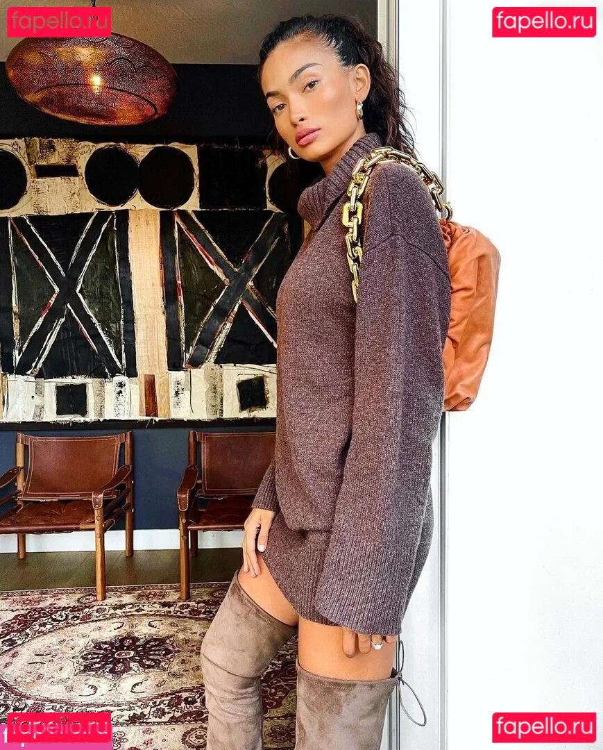 Kelly Gale Onlyfans Photo Gallery 