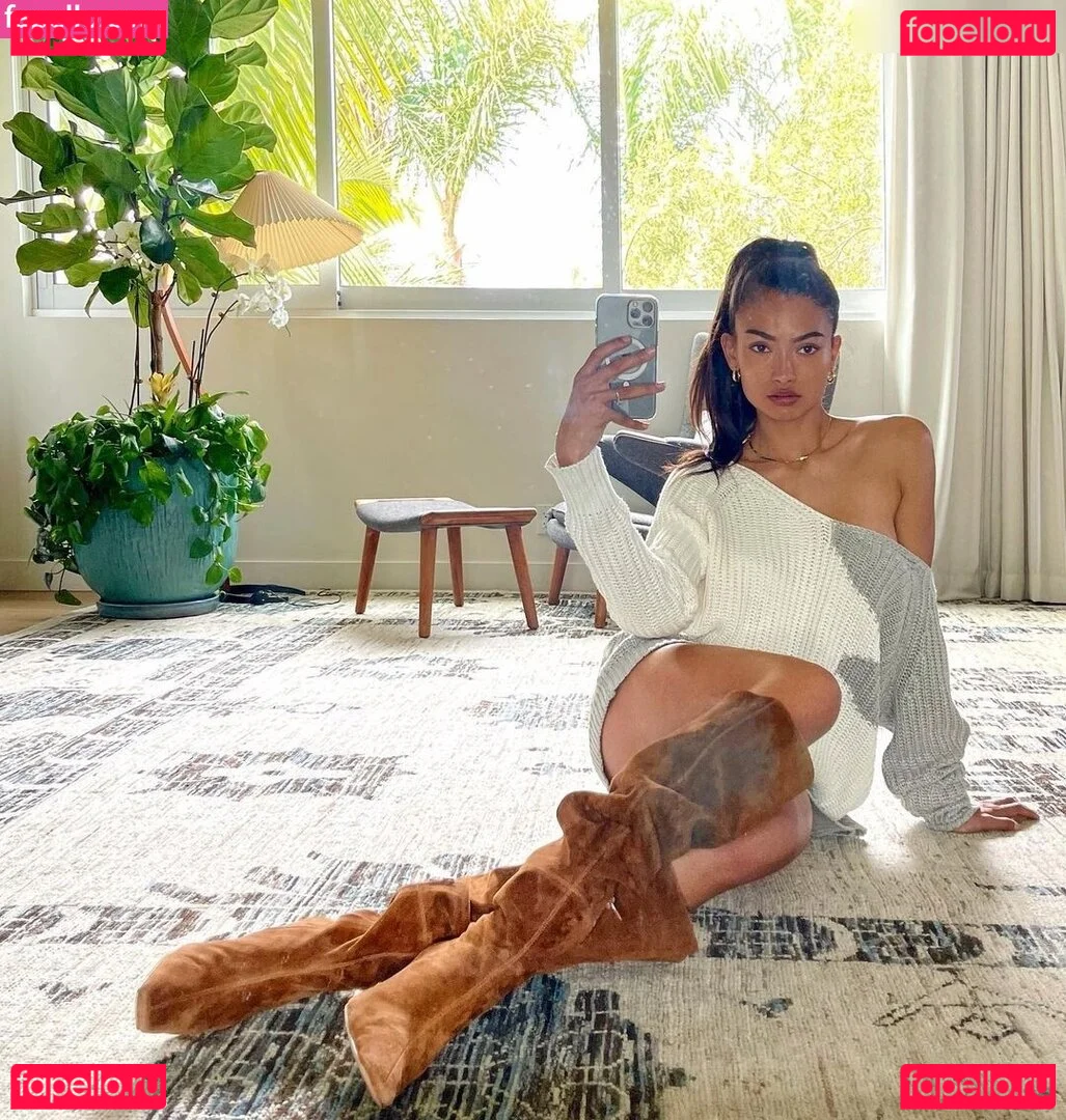 Kelly Gale Onlyfans Photo Gallery 