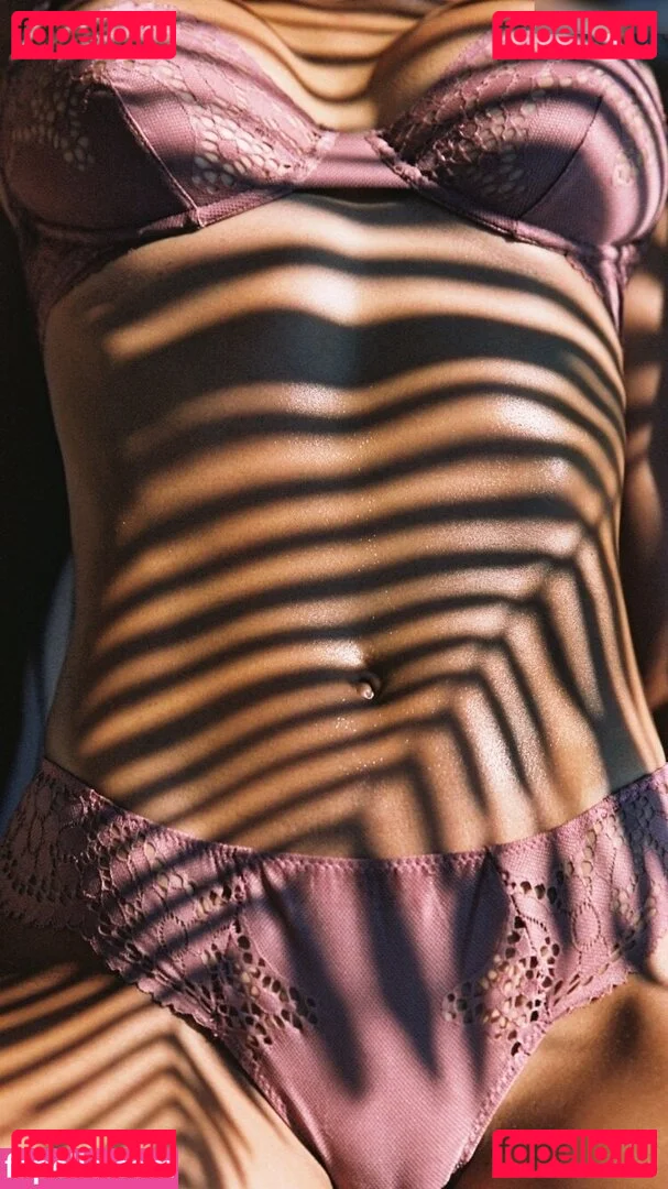 Kelly Gale Onlyfans Photo Gallery 