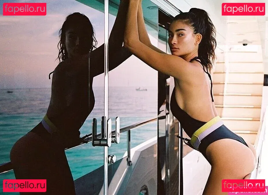 Kelly Gale Onlyfans Photo Gallery 