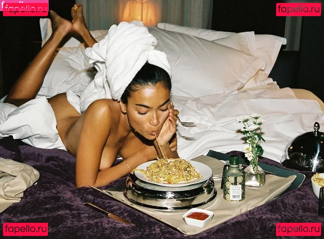 Kelly Gale Onlyfans Photo Gallery 