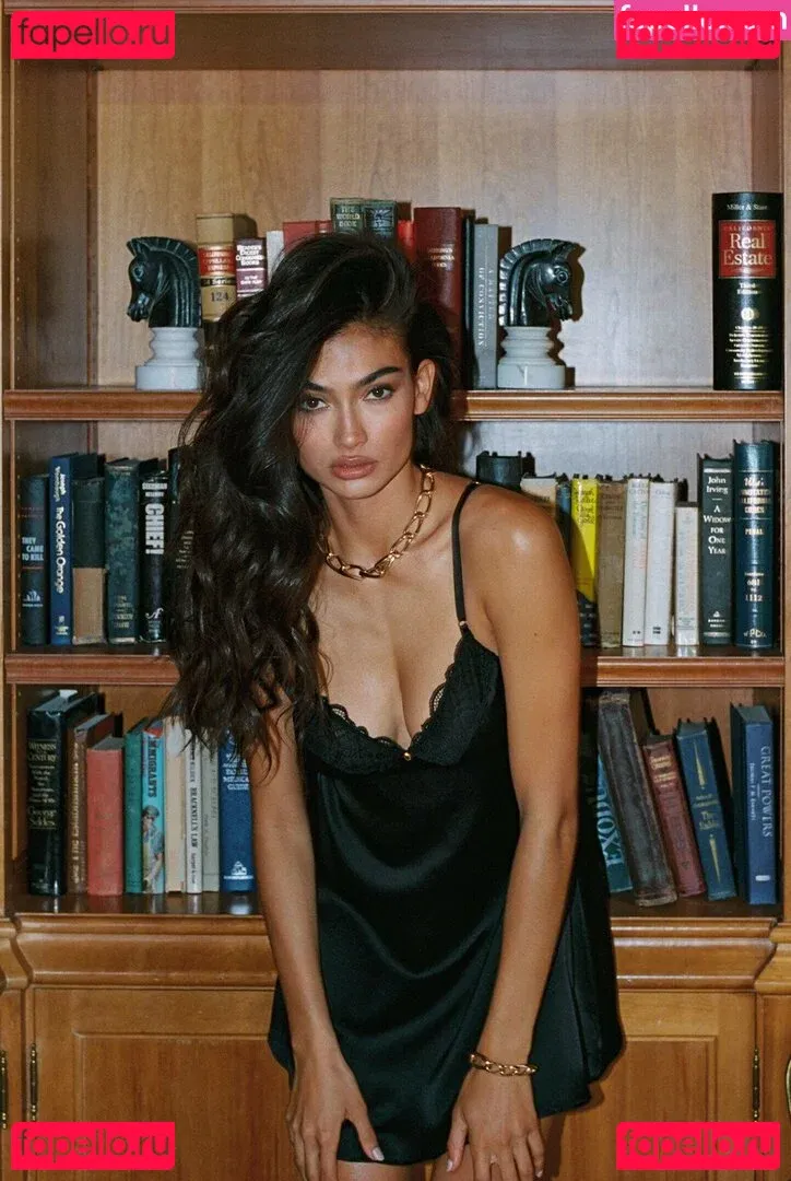 Kelly Gale Onlyfans Photo Gallery 