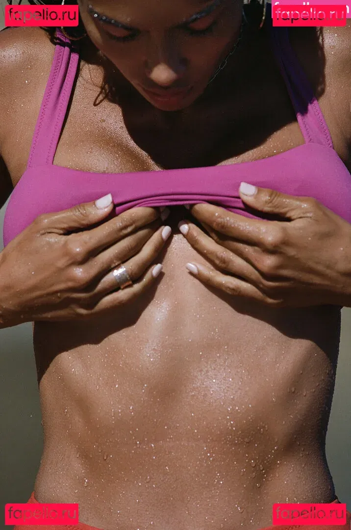 Kelly Gale Onlyfans Photo Gallery 