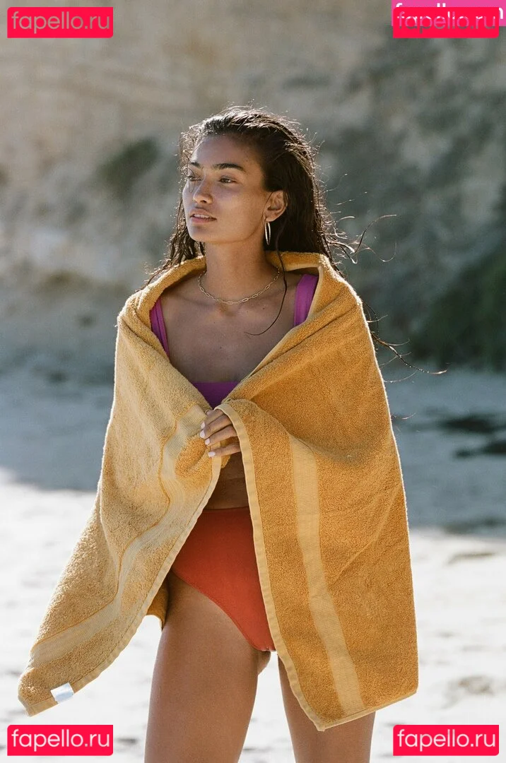 Kelly Gale Onlyfans Photo Gallery 
