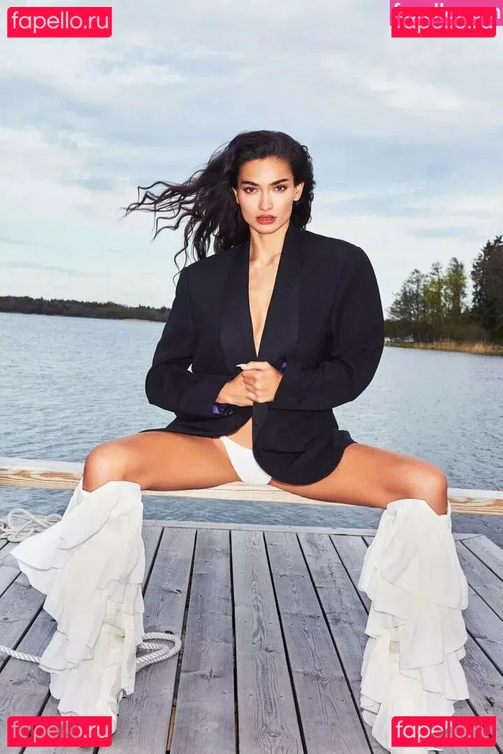 Kelly Gale Onlyfans Photo Gallery 