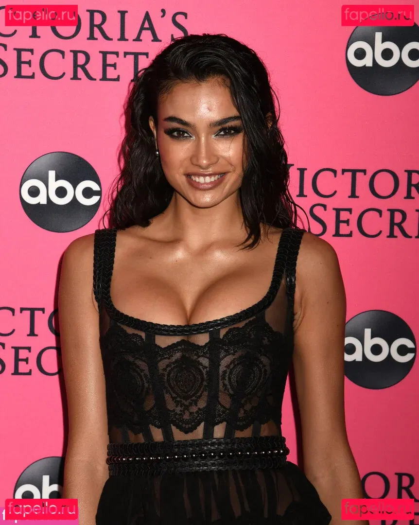 Kelly Gale Onlyfans Photo Gallery 