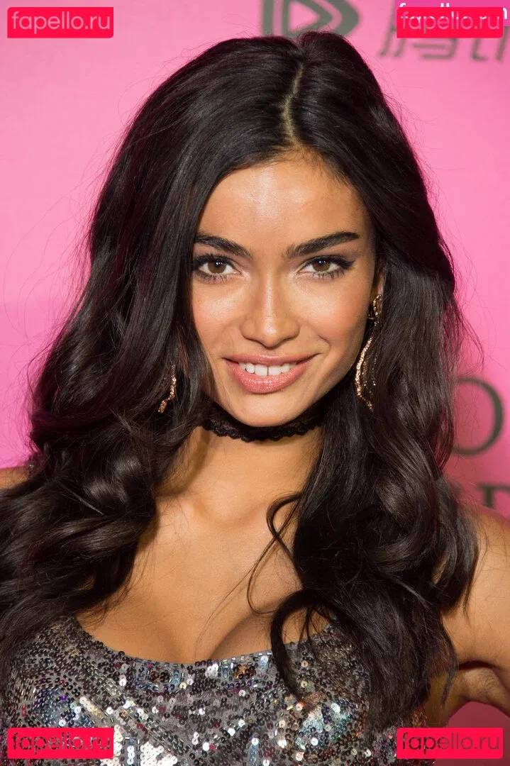 Kelly Gale Onlyfans Photo Gallery 