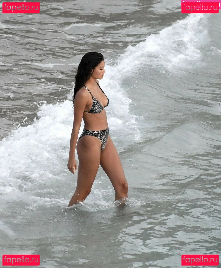 Kelly Gale Onlyfans Photo Gallery 