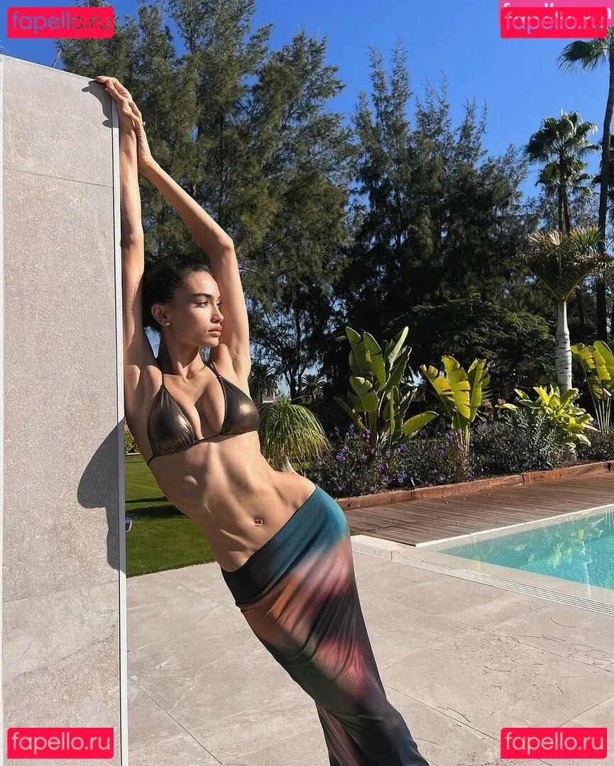 Kelly Gale Onlyfans Photo Gallery 