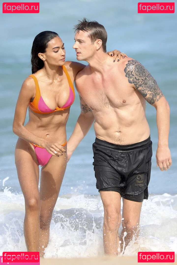 Kelly Gale Onlyfans Photo Gallery 