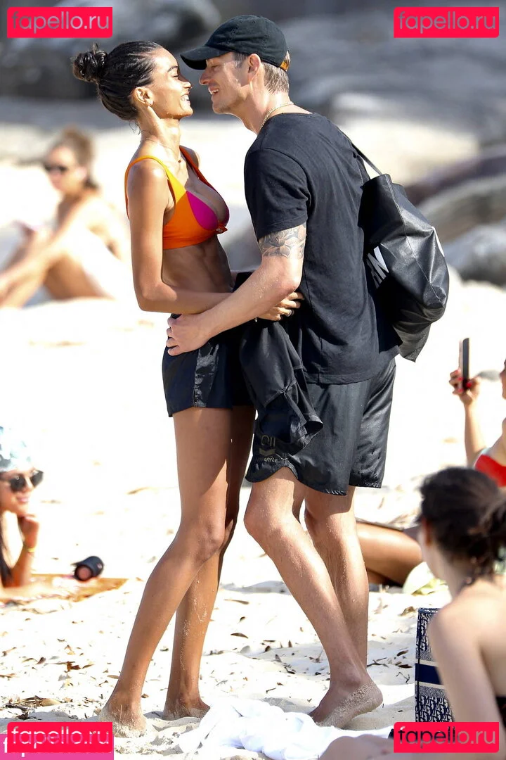 Kelly Gale Onlyfans Photo Gallery 