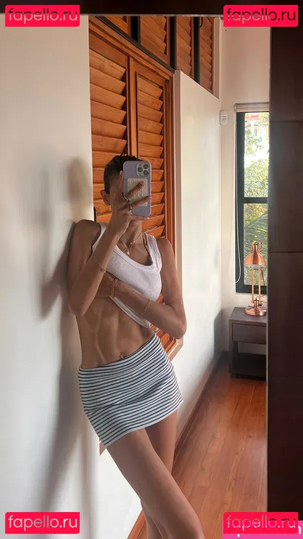 Kelly Gale Onlyfans Photo Gallery 