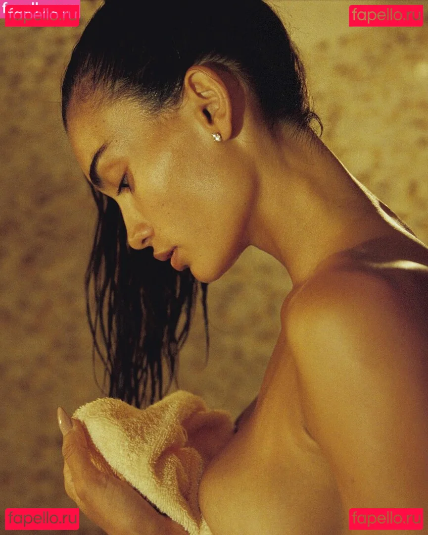 Kelly Gale Onlyfans Photo Gallery 