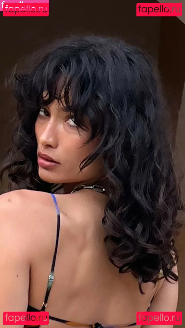 Kelly Gale Onlyfans Photo Gallery 