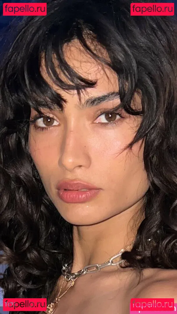 Kelly Gale Onlyfans Photo Gallery 