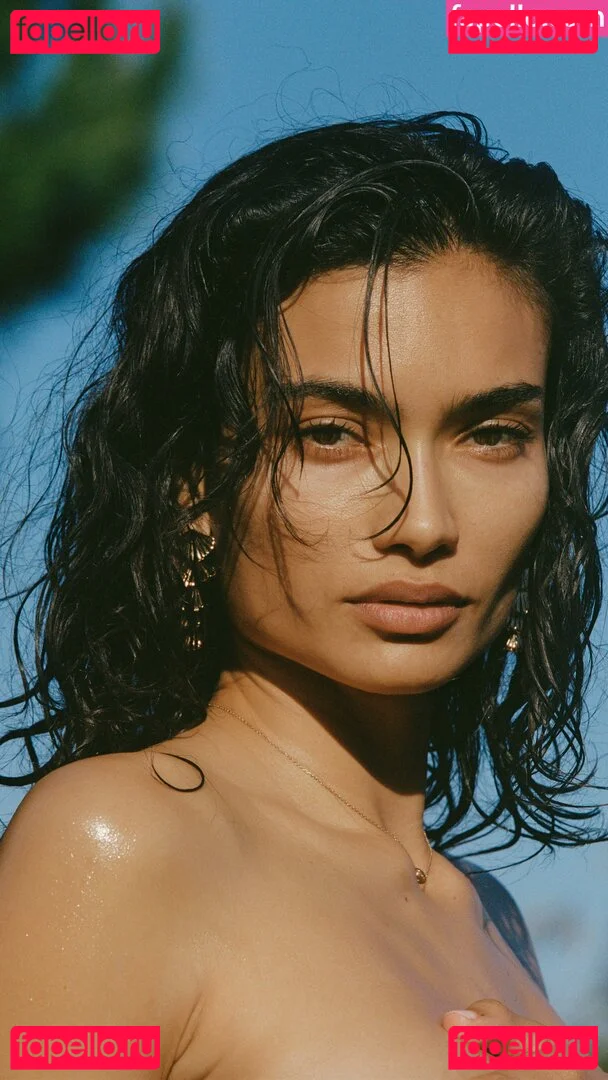 Kelly Gale Onlyfans Photo Gallery 
