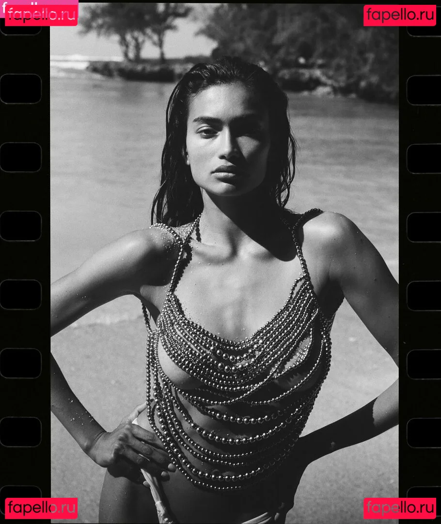 Kelly Gale Onlyfans Photo Gallery 