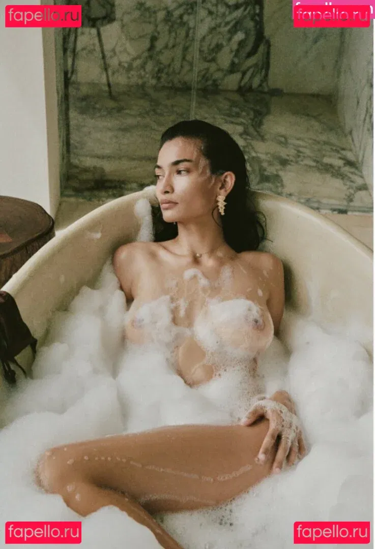 Kelly Gale Onlyfans Photo Gallery 