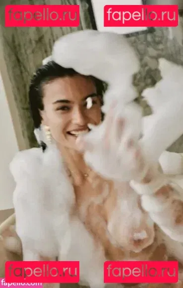 Kelly Gale Onlyfans Photo Gallery 