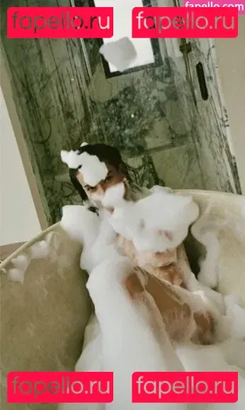 Kelly Gale Onlyfans Photo Gallery 