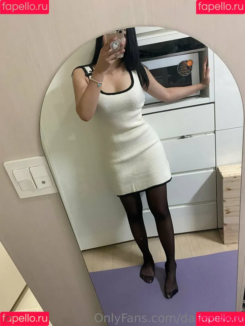 dailysungy Onlyfans Photo Gallery 