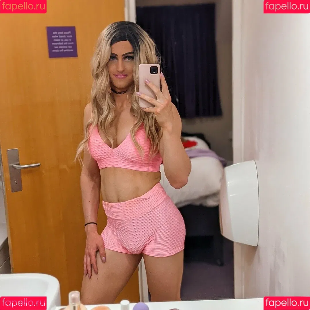 tayrosiee Onlyfans Photo Gallery 