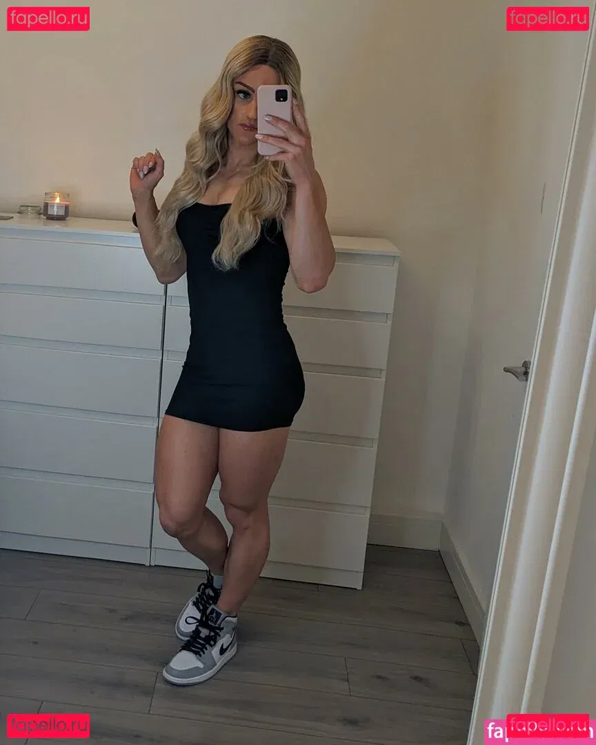 tayrosiee Onlyfans Photo Gallery 