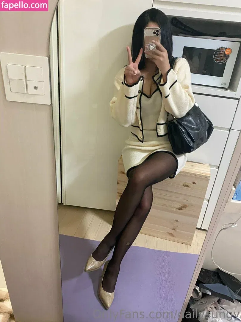 dailysungy Onlyfans Photo Gallery 