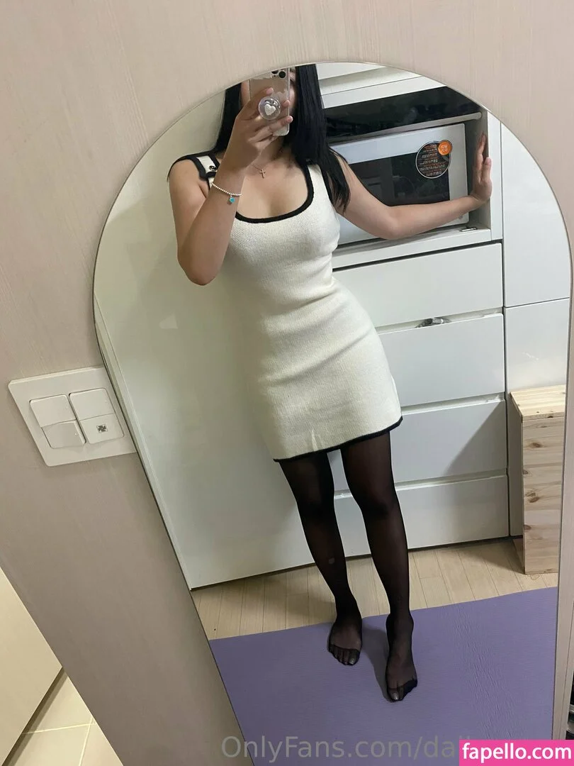 dailysungy Onlyfans Photo Gallery 